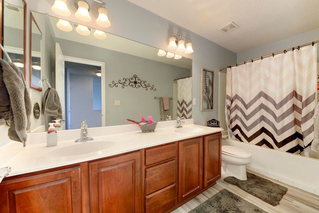 1324 Cirrus Drive NW, Albuquerque, NM 87120