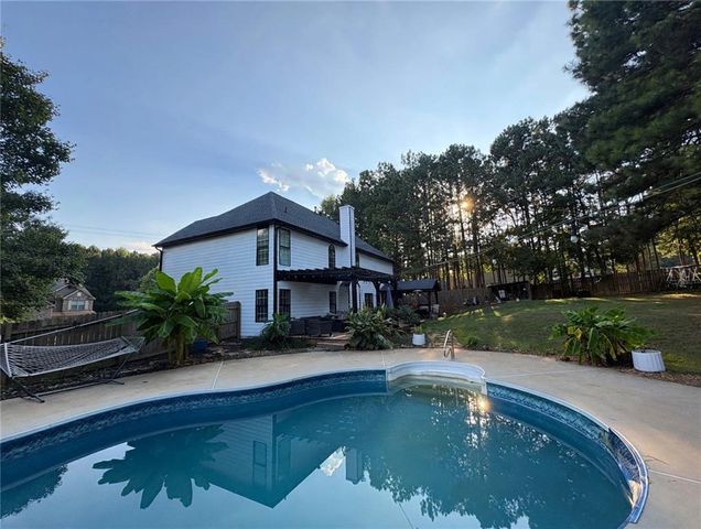 142 Hickory Creek Lane, Acworth, GA 30101