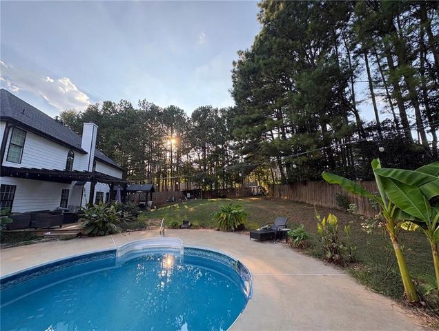 142 Hickory Creek Lane, Acworth, GA 30101