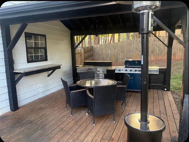 142 Hickory Creek Lane, Acworth, GA 30101