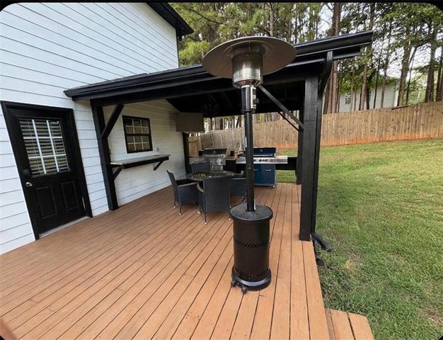 142 Hickory Creek Lane, Acworth, GA 30101