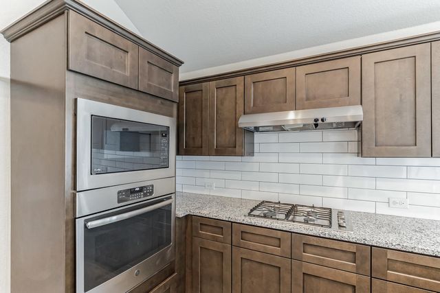 6044 Urbano BND 147, Round Rock, TX 78665
