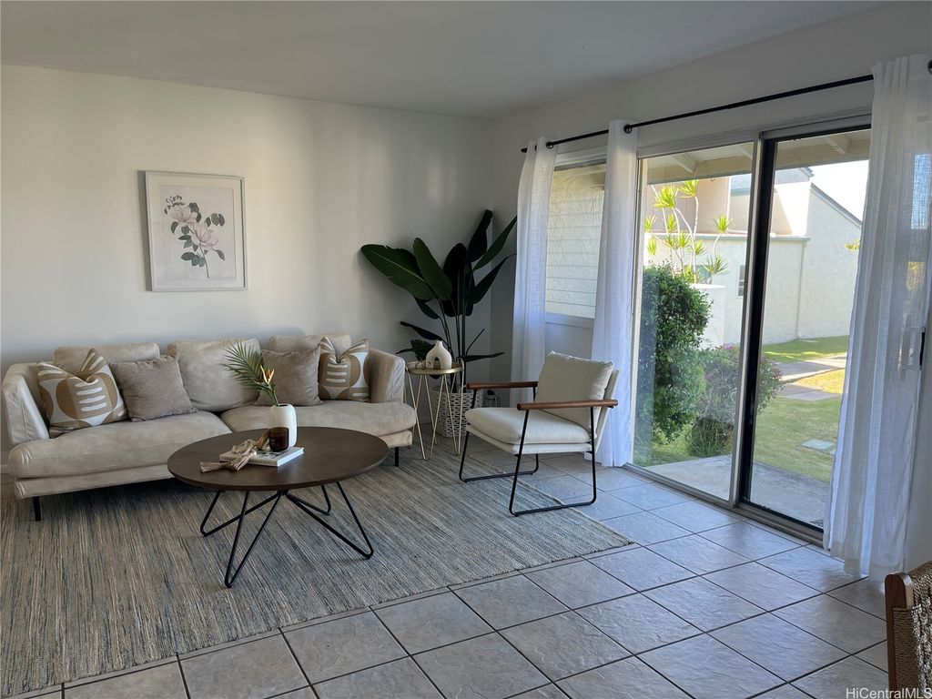 137-1 Oko Street 901, Kailua, HI 96734