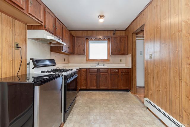 178 Beach Street, Bronx, NY 10464