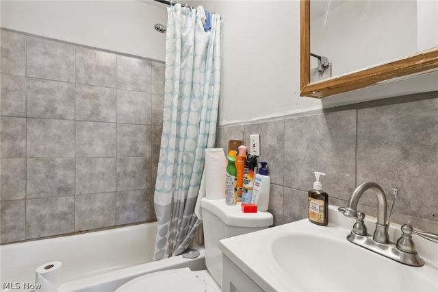 13701 Benwood Avenue, Cleveland, OH 44105