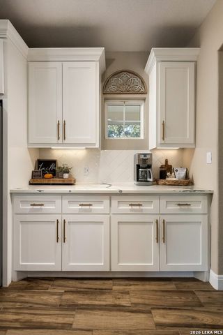 181 W MAGNOLIA CIR, La Vernia, TX 78121