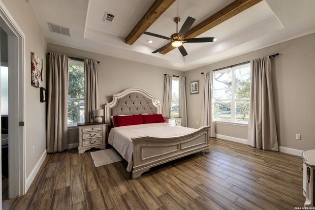181 W MAGNOLIA CIR, La Vernia, TX 78121