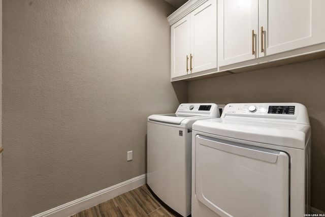 181 W MAGNOLIA CIR, La Vernia, TX 78121