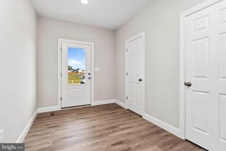 674 BRITTANY DR, Mechanicsburg, PA 17055