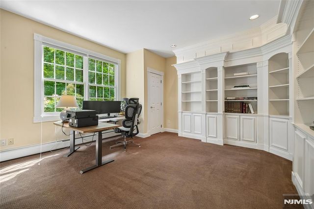 519 E Saddle River Road, Upper Saddle River, NJ 07458
