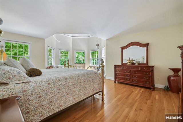 519 E Saddle River Road, Upper Saddle River, NJ 07458