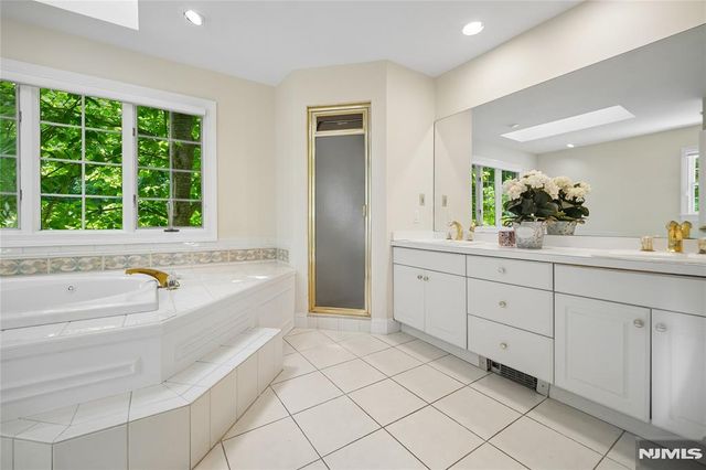 519 E Saddle River Road, Upper Saddle River, NJ 07458