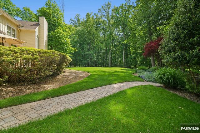 519 E Saddle River Road, Upper Saddle River, NJ 07458