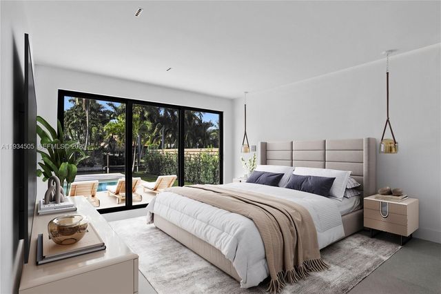 1661 Daytonia Rd, Miami Beach, FL 33141