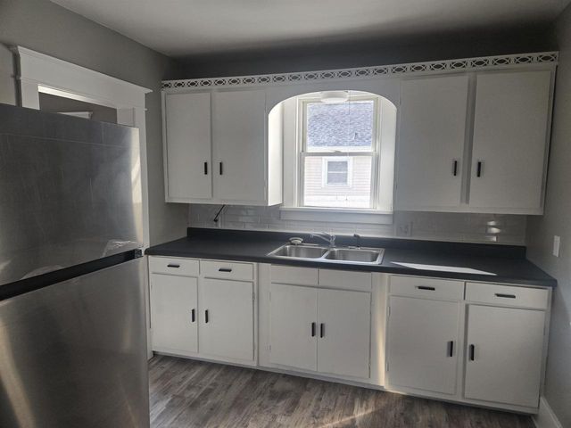 1402 S Osborne Avenue, Janesville, WI 53548