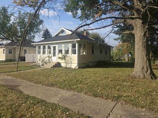 1402 S Osborne Avenue, Janesville, WI 53548