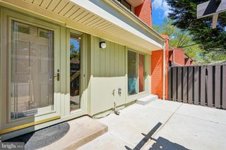 1309 NORTHGATE SQ, Reston, VA 20190