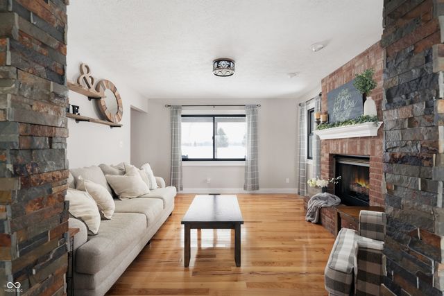 5426 N 300 E, Greenfield, IN 46140