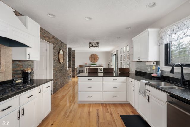 5426 N 300 E, Greenfield, IN 46140