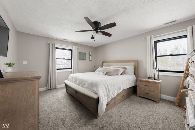 5426 N 300 E, Greenfield, IN 46140