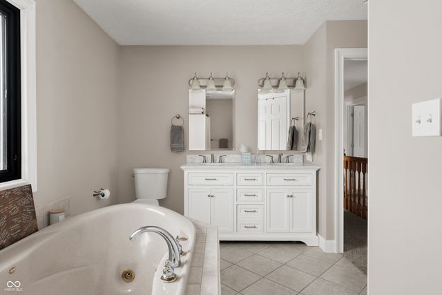 5426 N 300 E, Greenfield, IN 46140