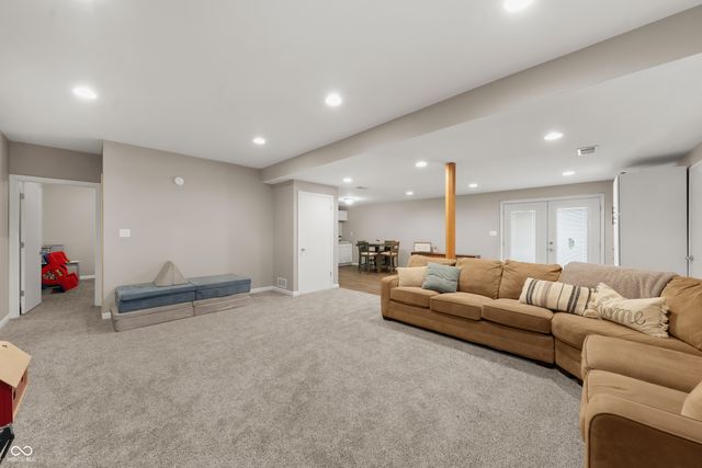 5426 N 300 E, Greenfield, IN 46140