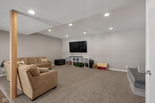 5426 N 300 E, Greenfield, IN 46140