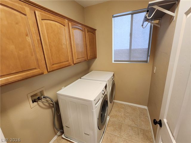 2362 Spirito Avenue, Henderson, NV 89052