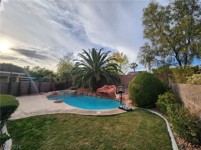 2362 Spirito Avenue, Henderson, NV 89052