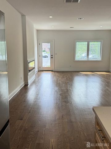 14 Moyse Place, Edison, NJ 08820