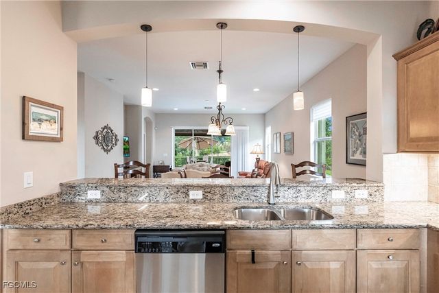 3640 Lakeview Isle CT, Fort Myers, FL 33905