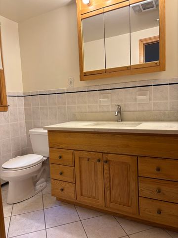 94 Concord Ave, Lexington, MA 02421
