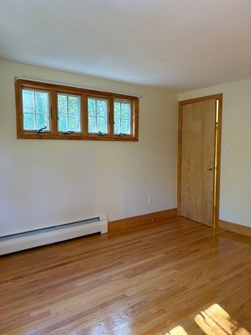 94 Concord Ave, Lexington, MA 02421