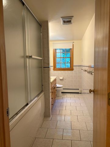 94 Concord Ave, Lexington, MA 02421