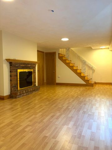 94 Concord Ave, Lexington, MA 02421