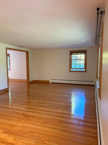 94 Concord Ave, Lexington, MA 02421