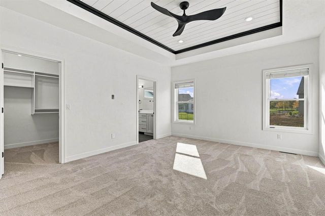 407 JERELYN COURT, Combined Locks, WI 54113
