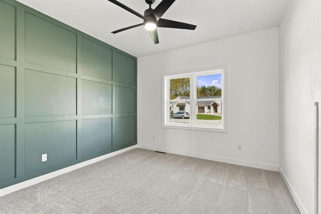 407 JERELYN COURT, Combined Locks, WI 54113