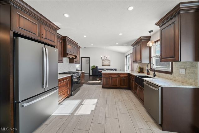 9616 Knowlton Road, Garrettsville, OH 44231