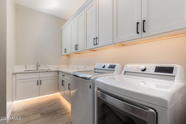 223 W FAIRFIELD Street, San Tan Valley, AZ 85143