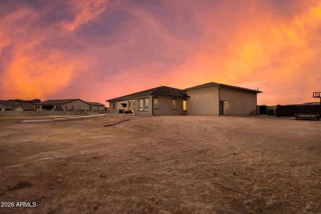 223 W FAIRFIELD Street, San Tan Valley, AZ 85143