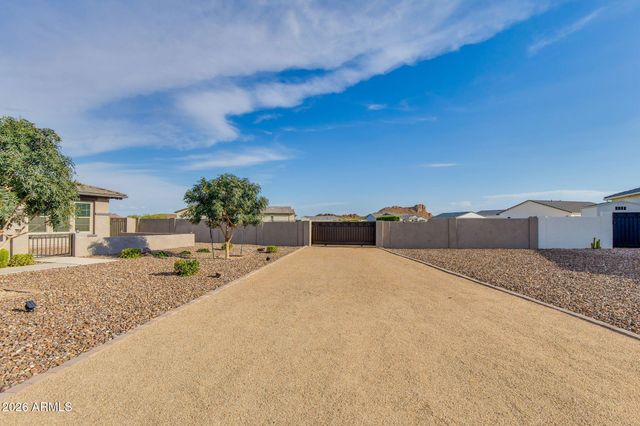 223 W FAIRFIELD Street, San Tan Valley, AZ 85143