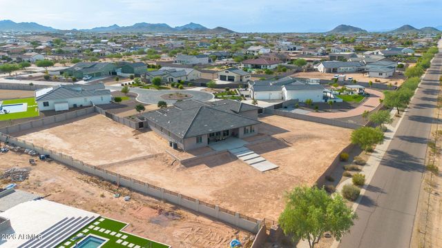 223 W FAIRFIELD Street, San Tan Valley, AZ 85143