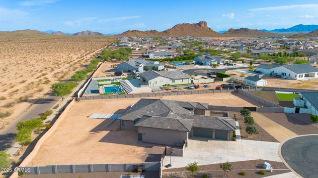 223 W FAIRFIELD Street, San Tan Valley, AZ 85143