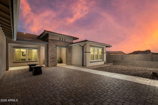 223 W FAIRFIELD Street, San Tan Valley, AZ 85143