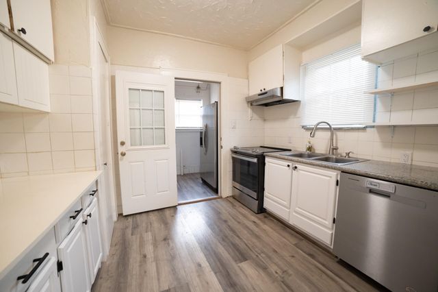 1922 Wentworth Street, Houston, TX 77004