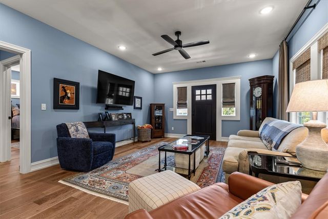 4211 W Winter Evening Place, Fayetteville, AR 72704