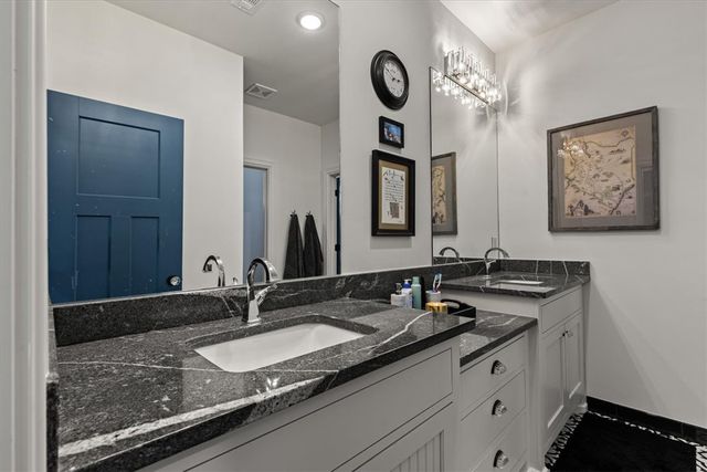 4211 W Winter Evening Place, Fayetteville, AR 72704