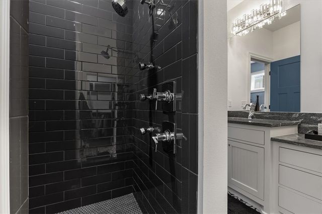 4211 W Winter Evening Place, Fayetteville, AR 72704