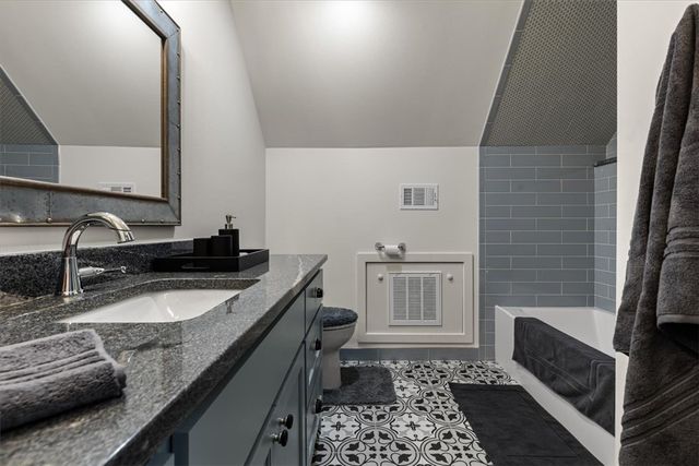4211 W Winter Evening Place, Fayetteville, AR 72704